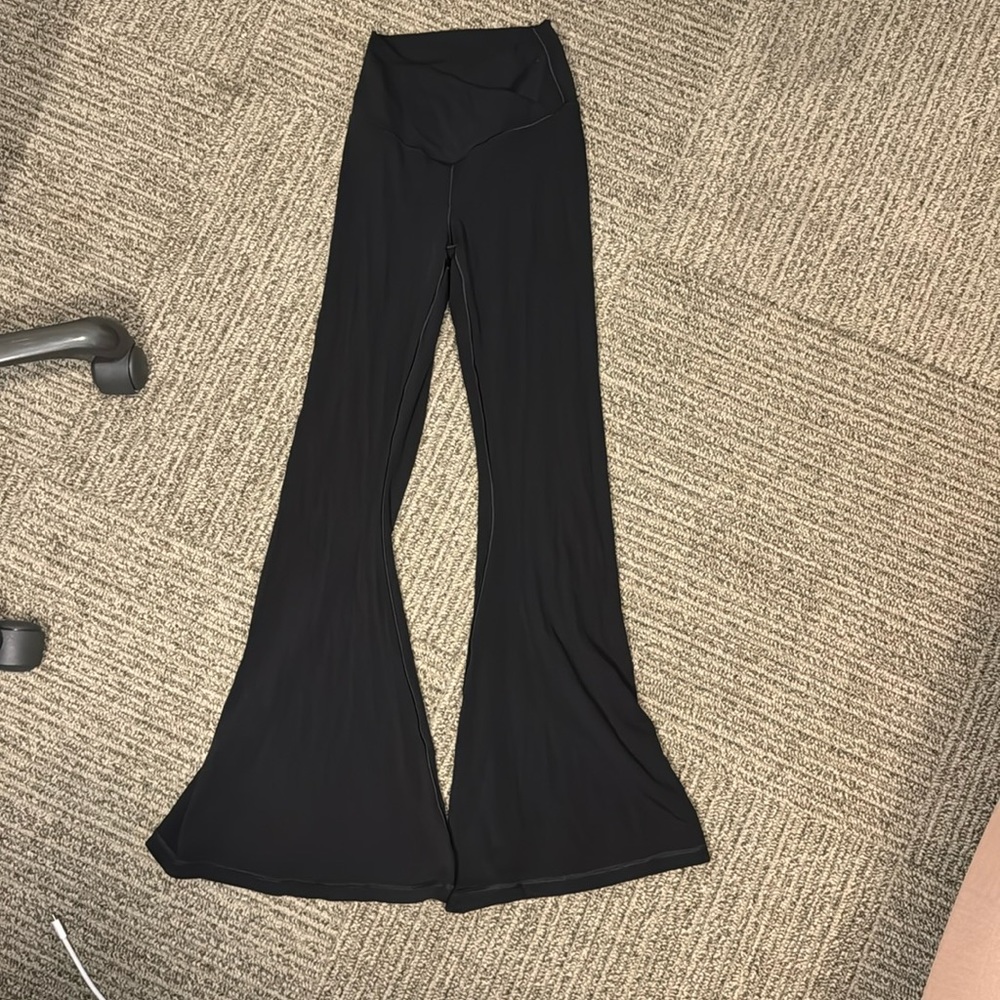 Aerie crossover flare leggings